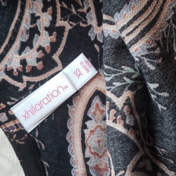 Black Paisley Print Cold Arm Tunic Dress Size XS - Picture 10 of 15